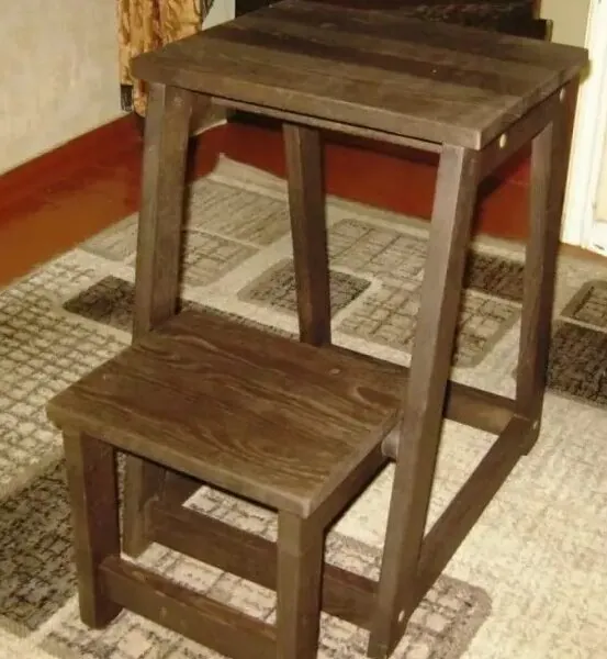 Табурет-стрем'янка